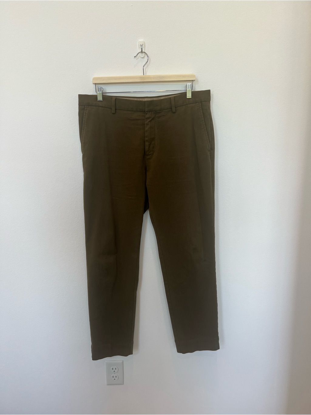 Men’s Banana Republic Stretch Slim Fit 34x30 Olive-Tone Cotton Twill Pants